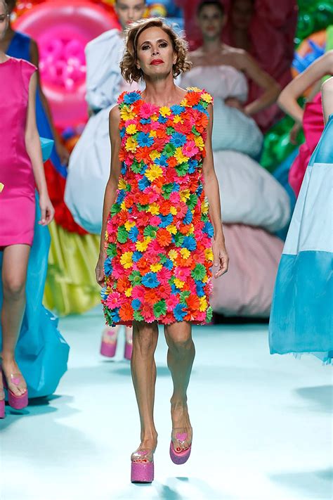 agatha ruiz de la prada biografia|agatha ruiz de la prada ss18.